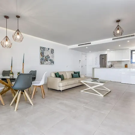 公寓 Vivi Homes - Boa Pool, Terrace & Sea View