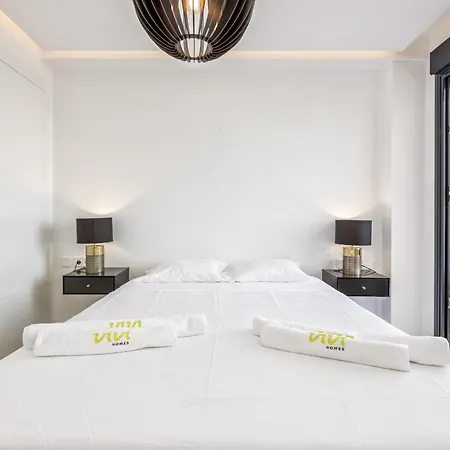 Vivi Homes - Boa Pool, Jacuzzi, Terrace & Sea View Apartment *