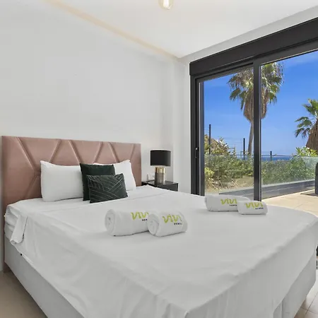 Vivi Homes - Boa Pool, Terrace & Sea View 公寓 丰希罗拉