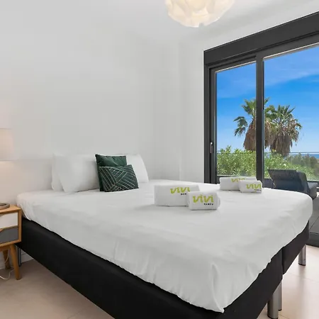 Vivi Homes - Boa Pool, Jacuzzi, Terrace & Sea View Apartment
