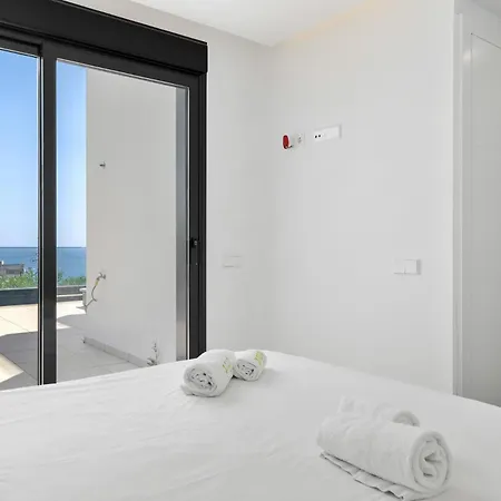 公寓 Vivi Homes - Boa Pool, Terrace & Sea View