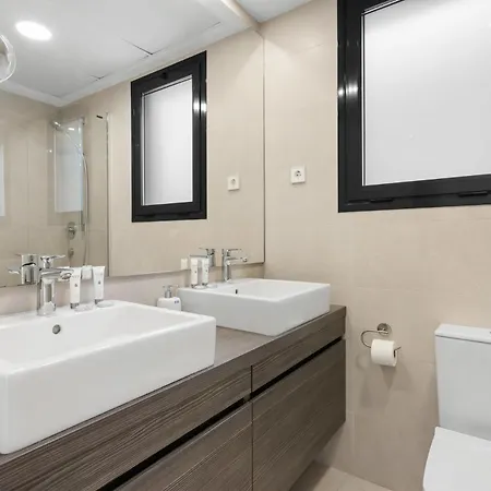 公寓 Vivi Homes - Boa Pool, Terrace & Sea View *