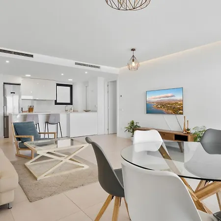 Vivi Homes - Boa Pool, Terrace & Sea View 公寓 丰希罗拉